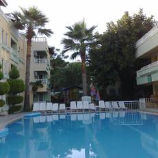 Club Sunset Apartments 