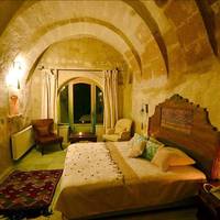 Blue Valley Cave Hotel 