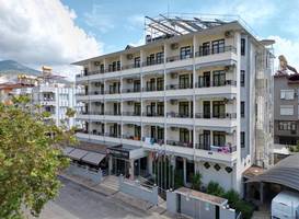 Kandelor Hotel 