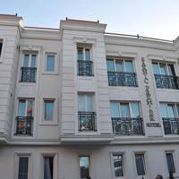 Sarnic Premier Hotel 