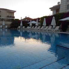 Kamer Suite & Hotel 
