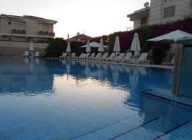 Kamer Suite & Hotel 