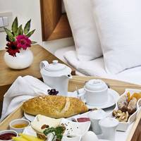 Tugcu Hotel Select 