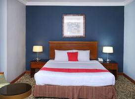 City Plaza Hotel 