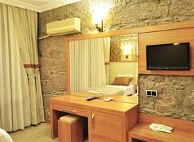 Assos Park Hotel 
