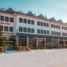 Highway Hotel 
