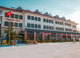 Highway Hotel 