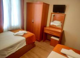 Yalcin Hotel 
