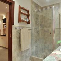 Claires of Sandton Luxury Guest House 