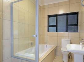 12 Stars Lifestyle Apartments 