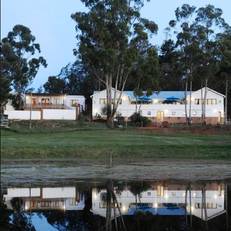 Ibis Place Guest House 