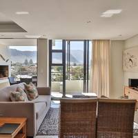 The Whale Coast Hotel 