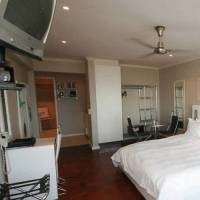 Mouille Point Village 