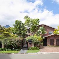 Aziza Guest House 
