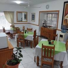 Lily Guesthouse 
