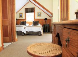 Evergreen Lodge 