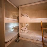 Ming Palace International Youth Hostel 
