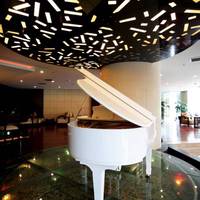 Rong Impression International Hotel 