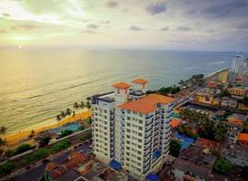 Global Towers Hotel & Apartments 