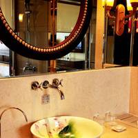 Western Royal Palace Hotel 