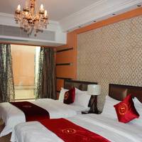 She & He Hotel Apartment 
