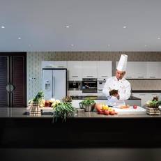 Jinling Riverside Hotel 