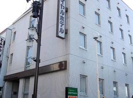 Ueda Ekimae Royal Hotel 