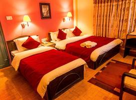 Hotel Silver Oaks Inn 