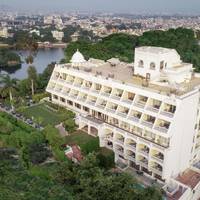 Hotel Hilltop Palace 