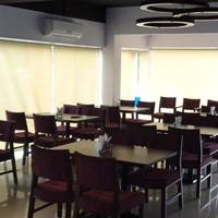 Oyster Airport Hotel 