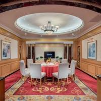 Gold Source Hotel 
