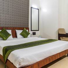 Royal Kourt Hotel 