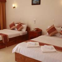 White Beach Hotel 
