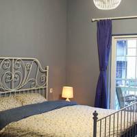 Nice House Hostel 