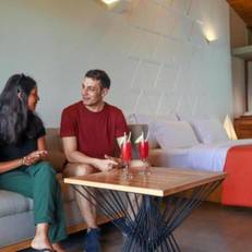 Giritale Hotel 