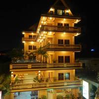 G Eleven Hotel 