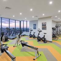 Meriton Serviced Apartments World Tower