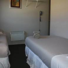 Astro Accommodation - Motel & Backpackers