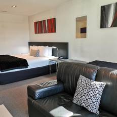 315 Euro Motel and Serviced Apartments 