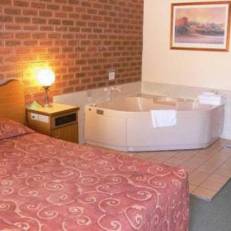 Econo Lodge Albury Paddlesteamer