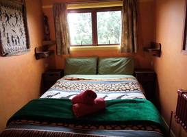 Global Village Travellers Lodge 