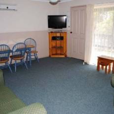 Lakes Entrance Country Cottages