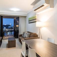 Quality Suites Crest Mandurah