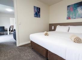 Adina Place Motel Apartments