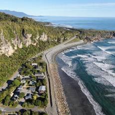 Punakaiki Beachfront Motels 