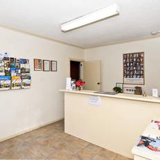 Econo Lodge Hacienda International