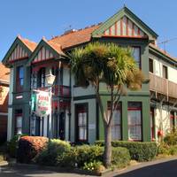 Sahara Guesthouse & Motel 
