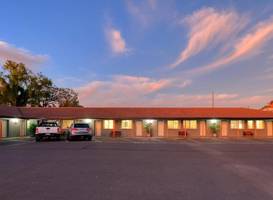 Country Leisure Motor Inn