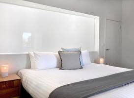 Sullivans Cove Apartments