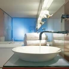The Henry Jones Art Hotel